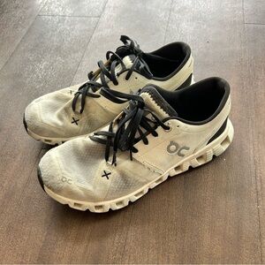 OnCloud Running Women’s Athletic Sneakers